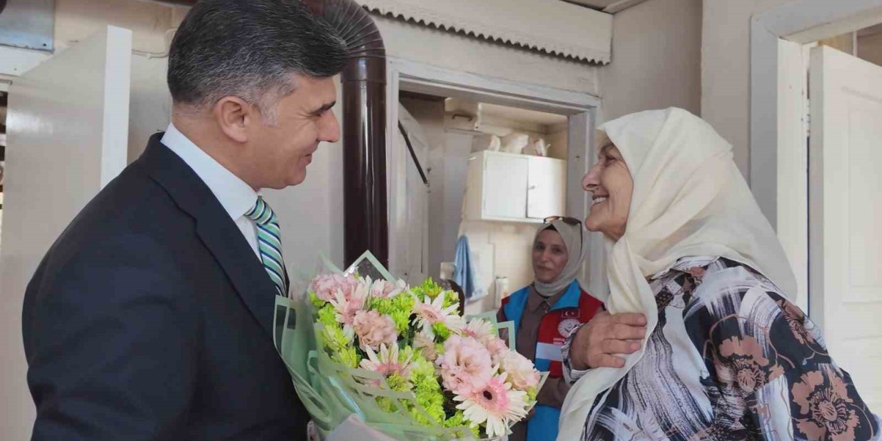 Akdeniz’de Dünya Yaşlılar Günü’nde Vefa Dolu Anlar