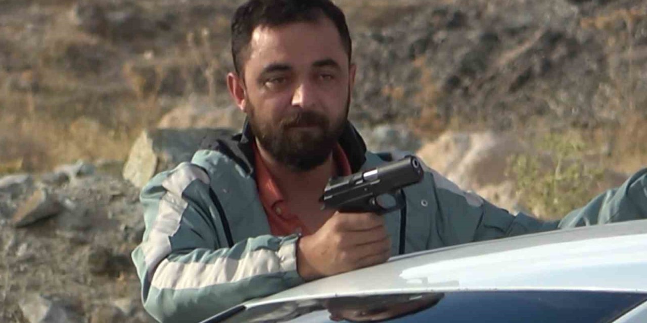 Jandarmanın 7 Saat Süren İkna Çabası Arkadaşının Müdahalesiyle Son Buldu