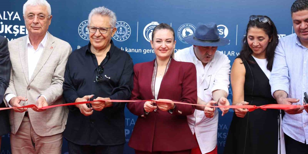 15. Antalya Kitap Fuarı Kapılarını Açtı