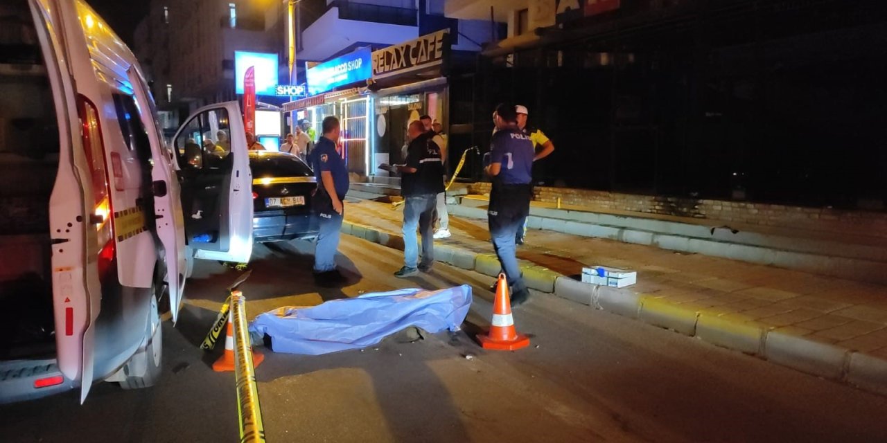 Antalya’da Otomobilin Çarptığı Yaya Hayatını Kaybetti