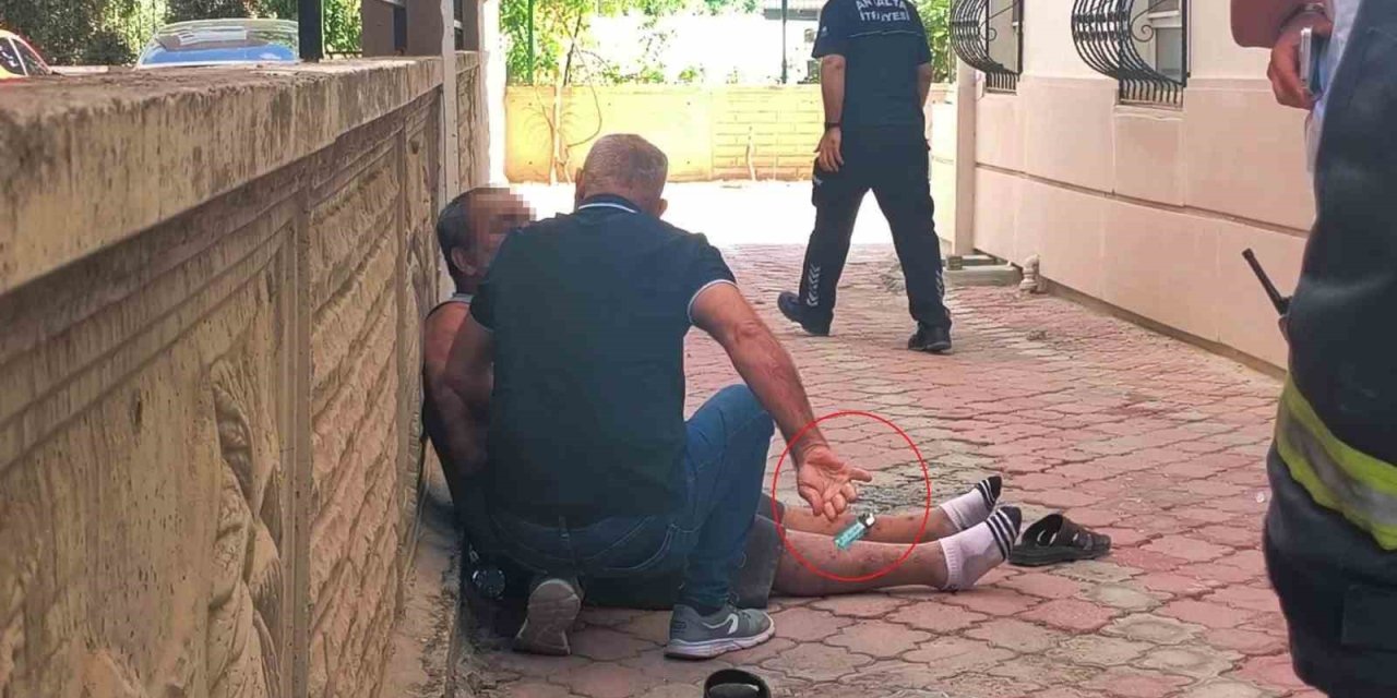 Eline Aldığı Tiner Şişesi Ve Çakmakla Kendini Yakmak İstedi