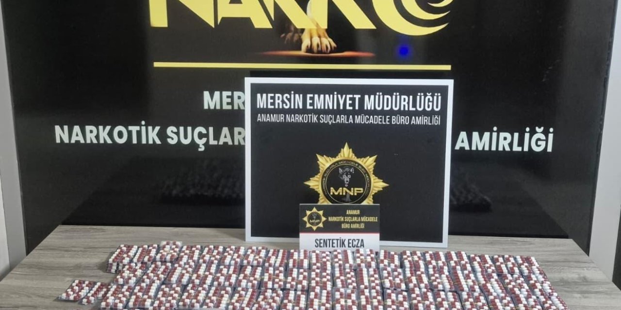 Takside Arama Yapan Polis Binlerce Uyuşturucu Hap Ele Geçirdi