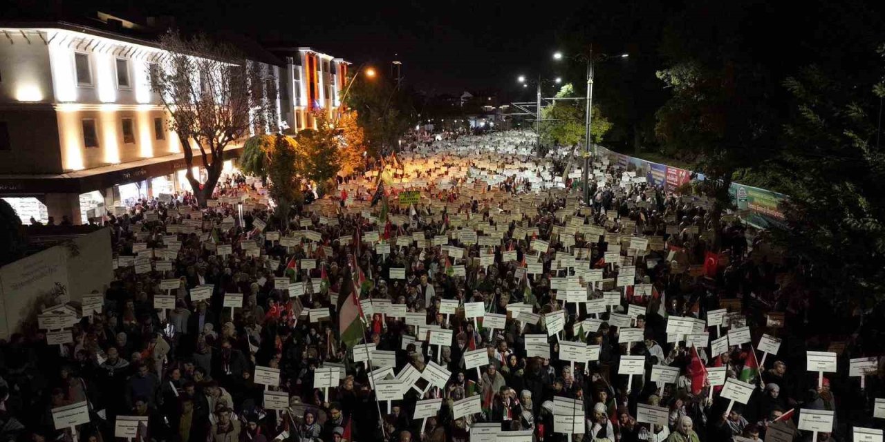 Konya’da Filistin’e Destek İçin Sessiz Yürüyüş