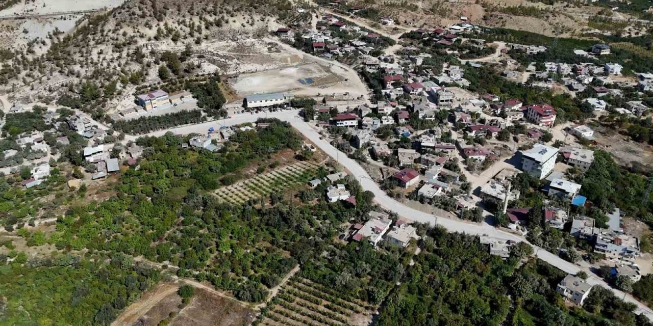 Mut’ta Grup Yolları Yenilendi