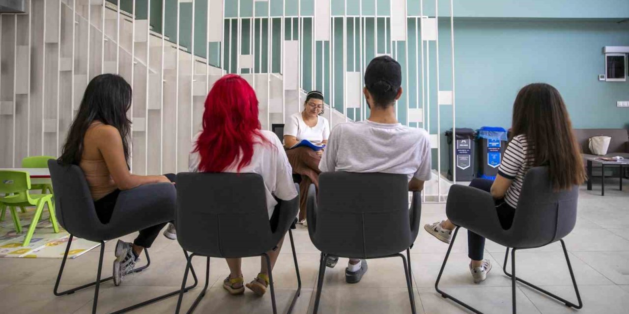 Mersin’de Merci Merkezlerinden Öğrencilere Psikolojik Destek