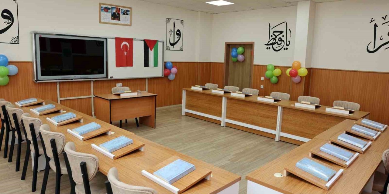 Niğde Ömer Halisdemir Üniversitesi’nden "tilavet Ve Etkinlik" Sınıfı