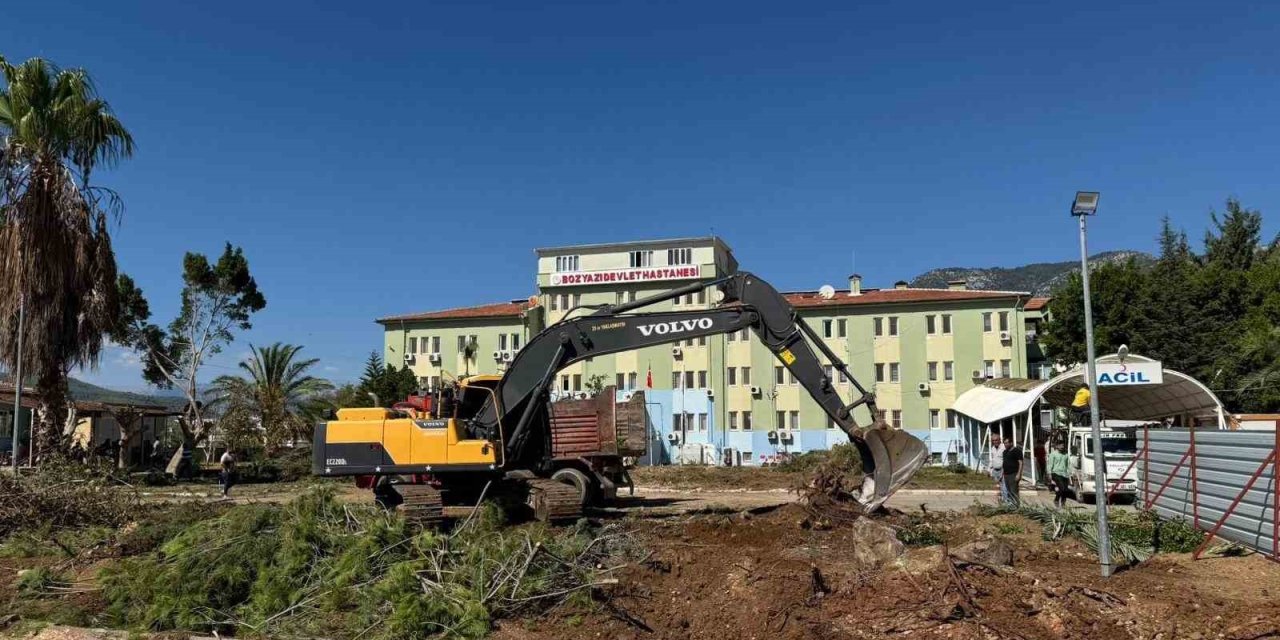 Bozyazı Devlet Hastanesi Ek Hizmet Binası İçin İlk Kazma Vuruldu
