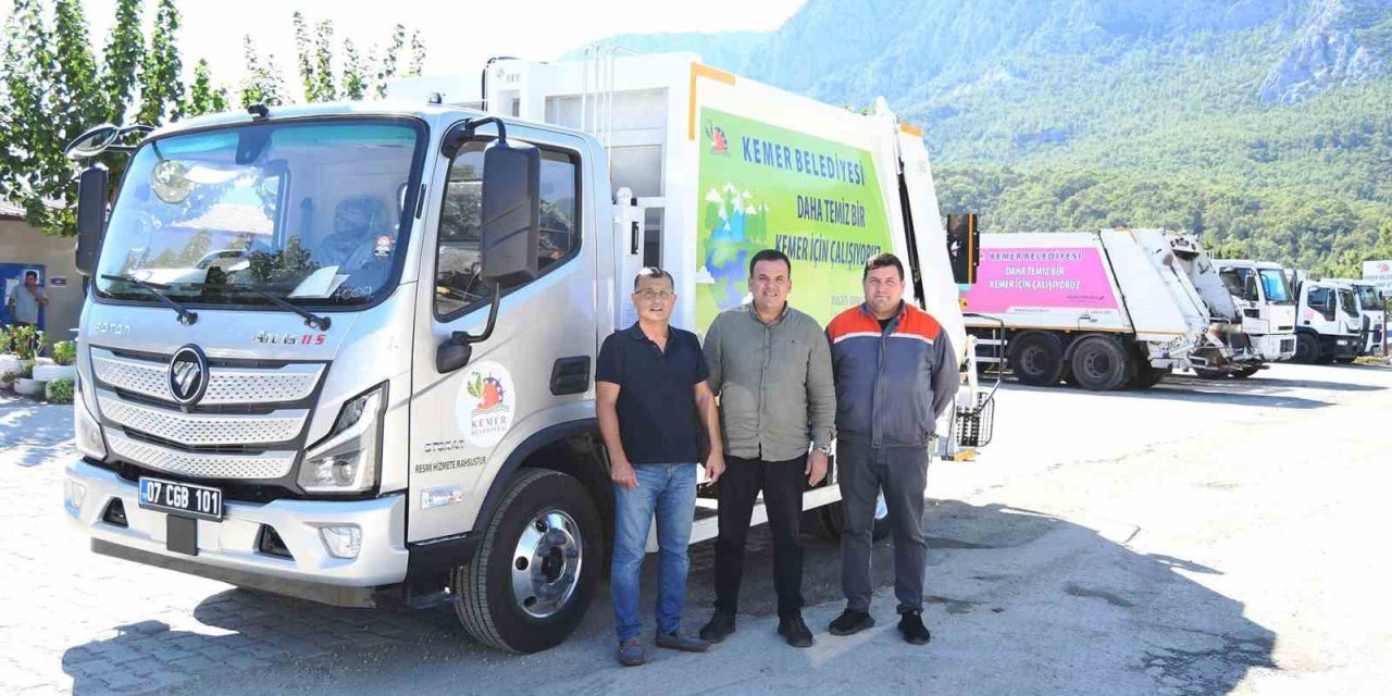 Kemer Belediyesi Araç Filosu Büyüyor