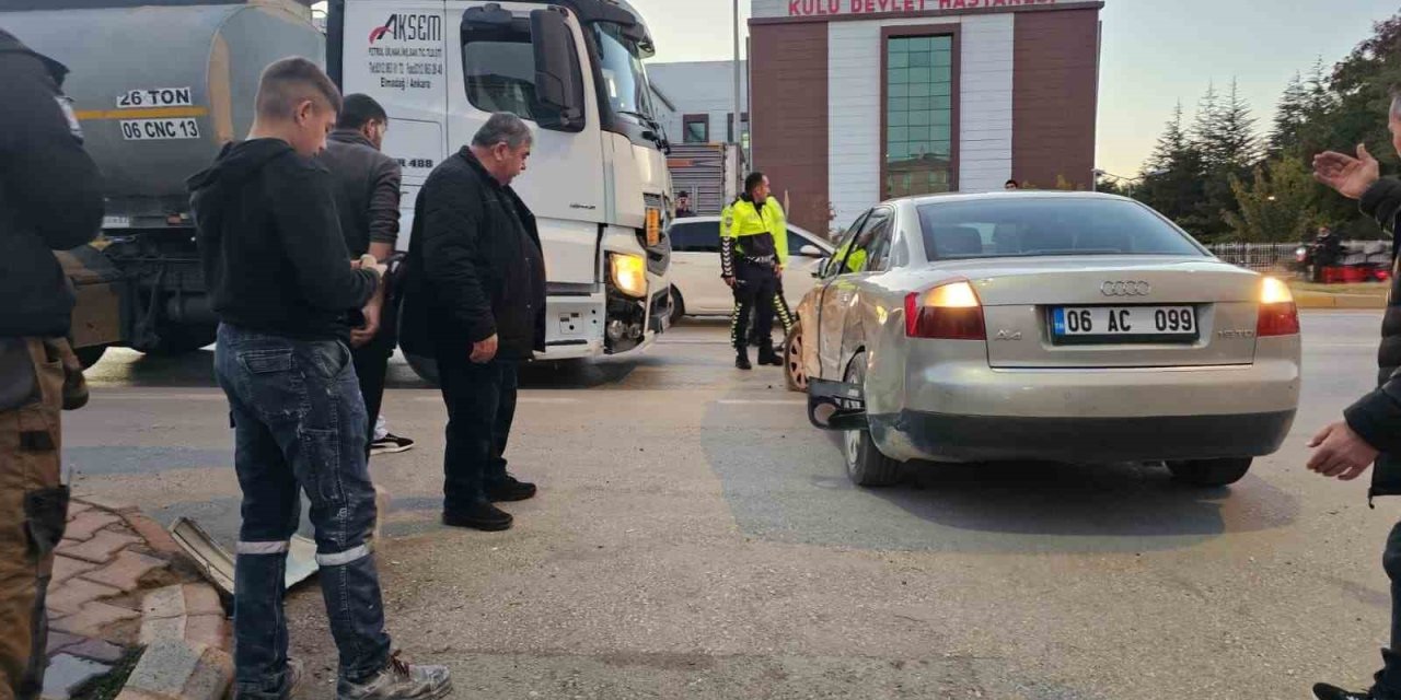 Kulu’da Tanker İle Otomobil Çarpıştı, Kaza Ucuz Atlatıldı