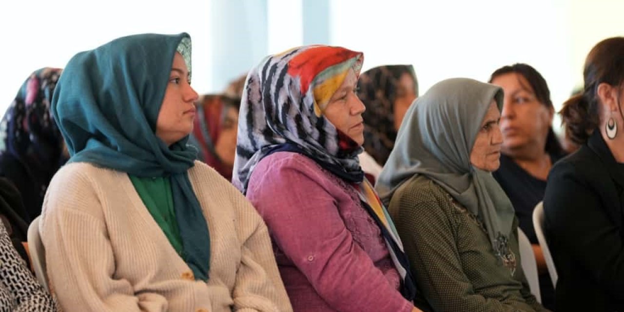Konyaaltı’nda Çiftçi Kadınlar Buluştu