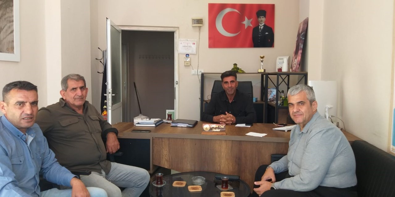 Akdeniz’de Muhtarlık İşleri Müdürlüğü, Mahallelerin Sorunlarını Sahada Dinliyor