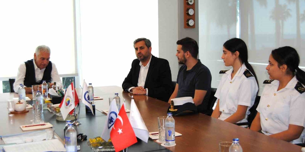 Mersinli Genç Denizciler Erasmus Stajı İçin İtalya Yolcusu