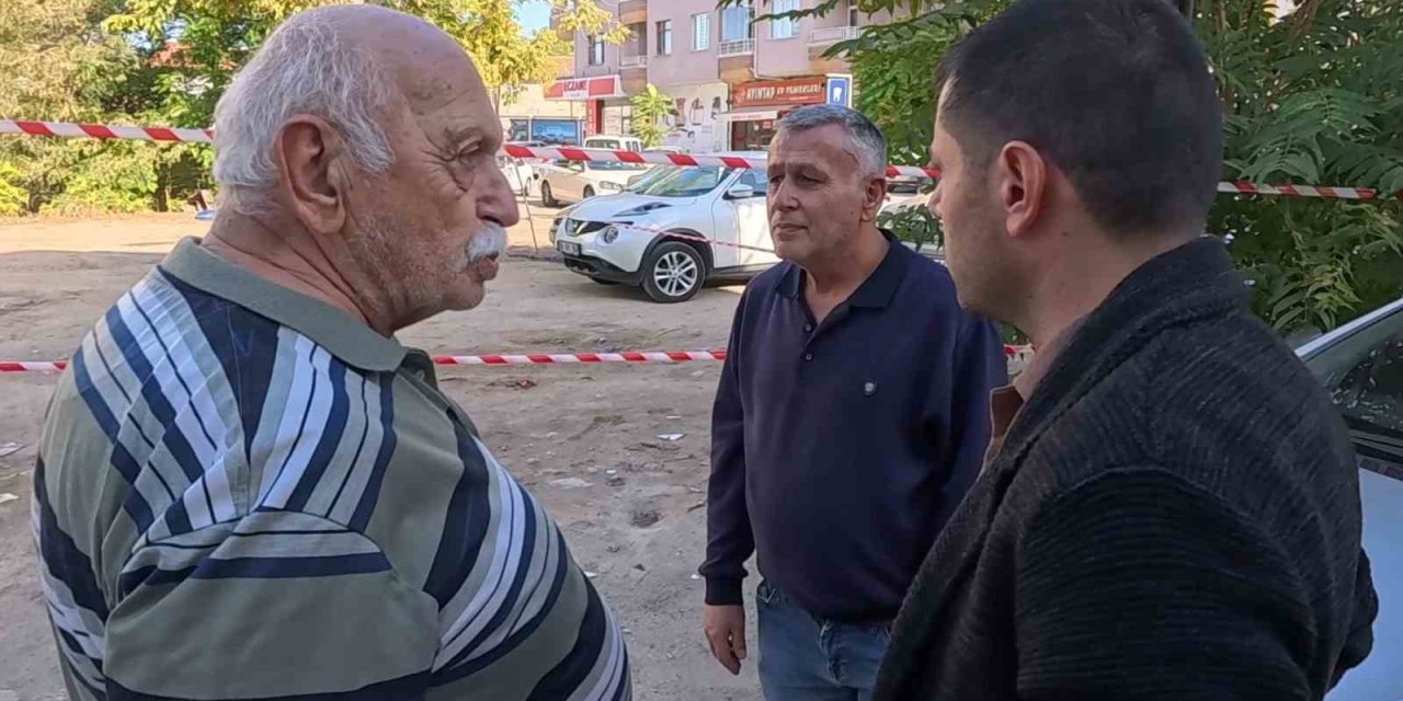 Yaşlı Adamın Park Yerini Unuttuğu Aracını Polis 2 Dakikada Buldu