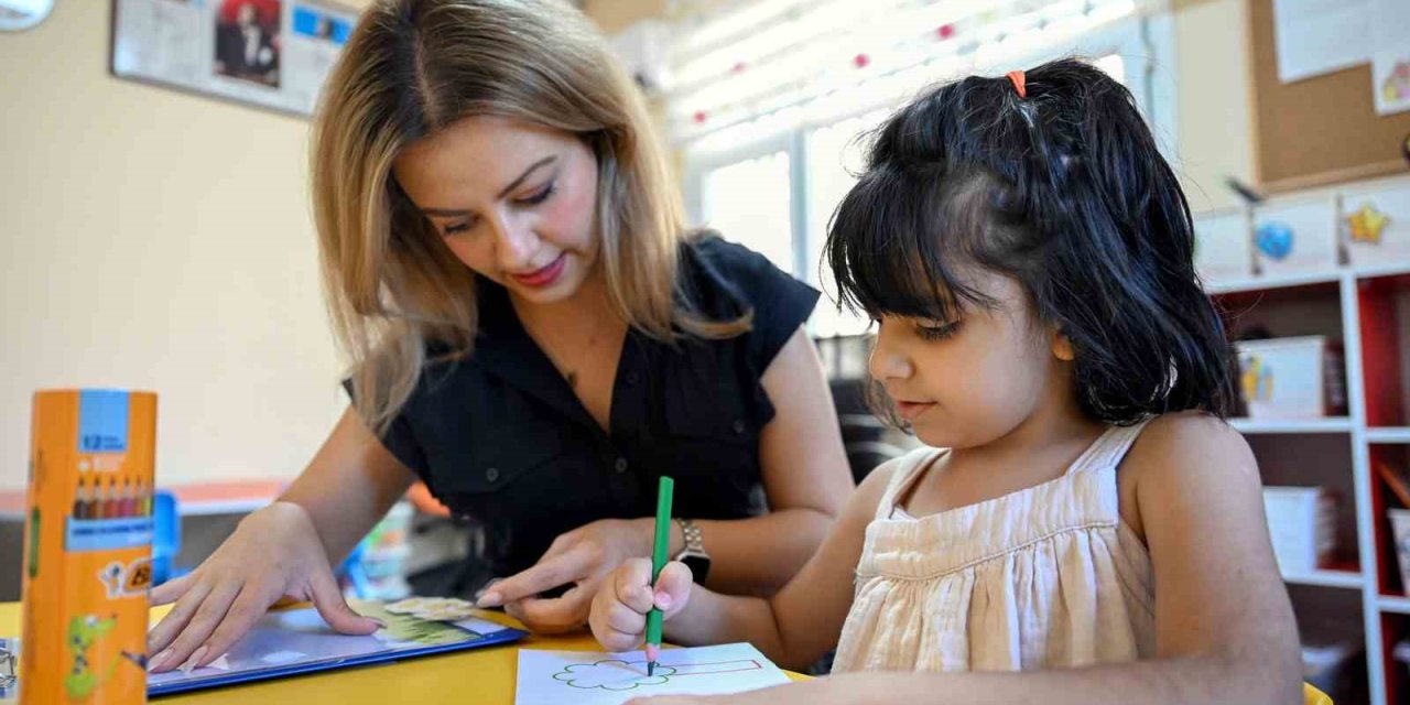 Mersin’de Otizmli Çocuklara 12 Bini Aşkın Ücretsiz Seans Desteği