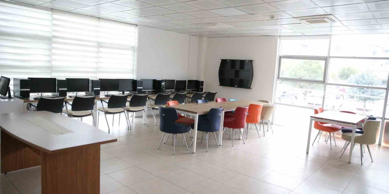 Niğde’de Gençlik Merkezleri Faaliyetleri Anlatıldı