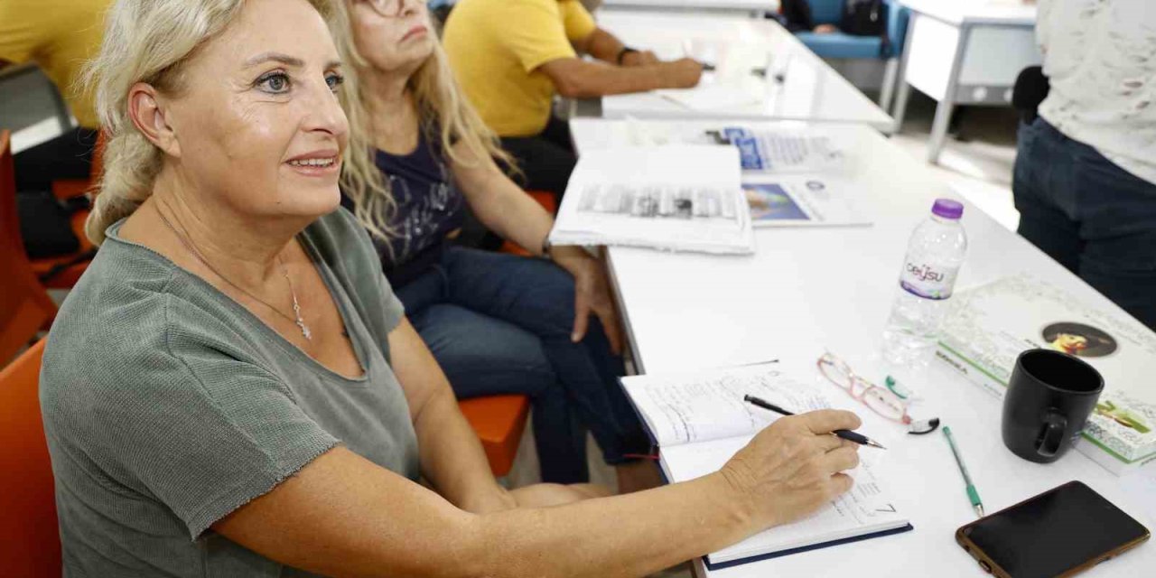 Aktif Yaşlı Merkezi, 65 Yaş Üstü Vatandaşların Sosyal Buluşma Noktası