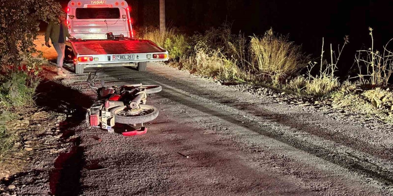 Gazipaşa’da Devrilen Motosikletin Alkollü Sürücüsü Yaralandı