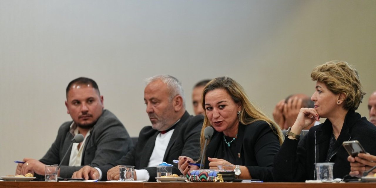 Konyaaltı Muhtarlar Meclisi’nde Mahallelerin Sorunları Ve Çözüm Önerileri Ele Alındı