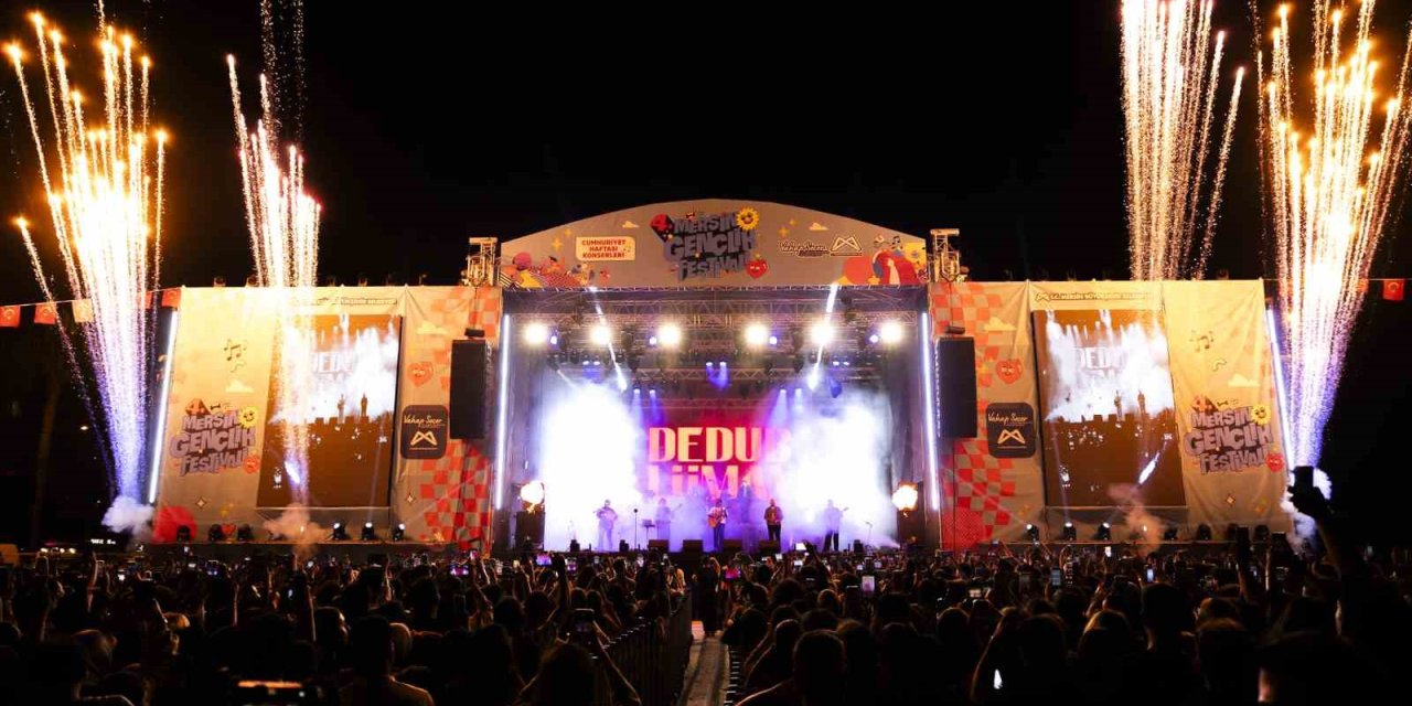 Mersin Gençlik Festivali Coşkuyla Başladı