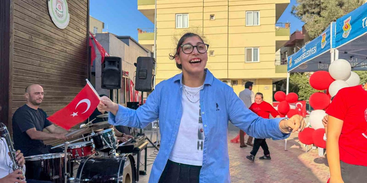 Cumhuriyet Coşkusu Engelsiz Eğitim Merkezinde Yaşandı