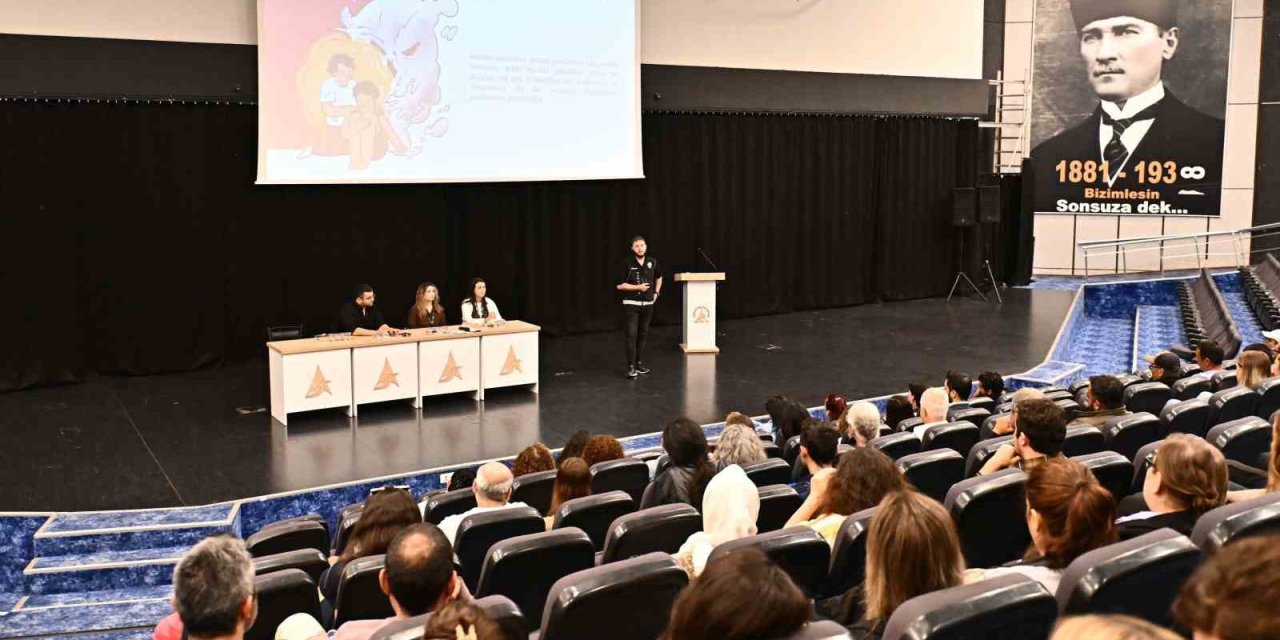 Muratpaşa Belediyesi’nden Madde Bağımlılığını Önleme Konferansı