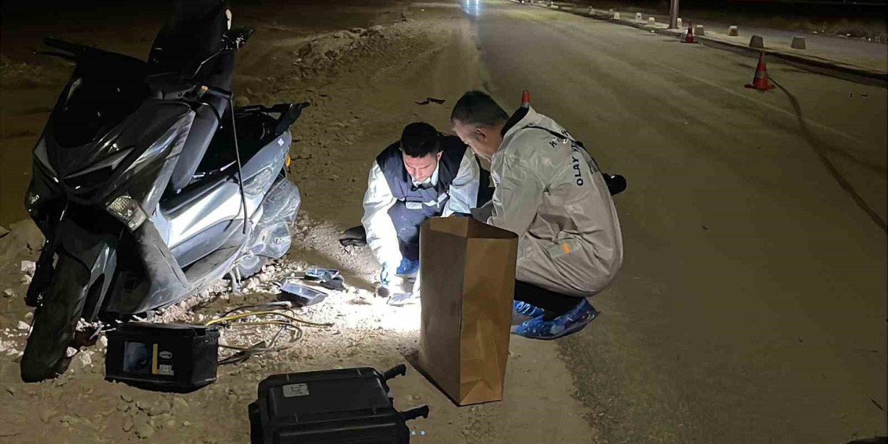 Karaman’da Devrilen Motosikletin Genç Sürücüsü Ağır Yaralandı