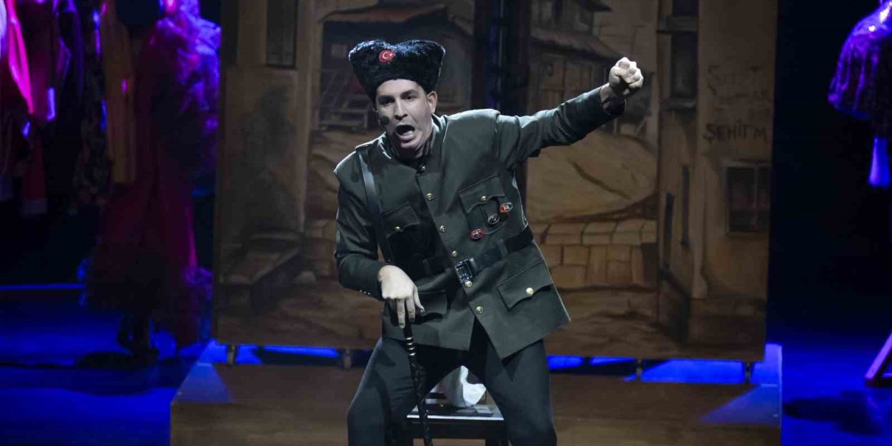 ’eyvah Nadir’ Oyunu Yeniden Sahnede