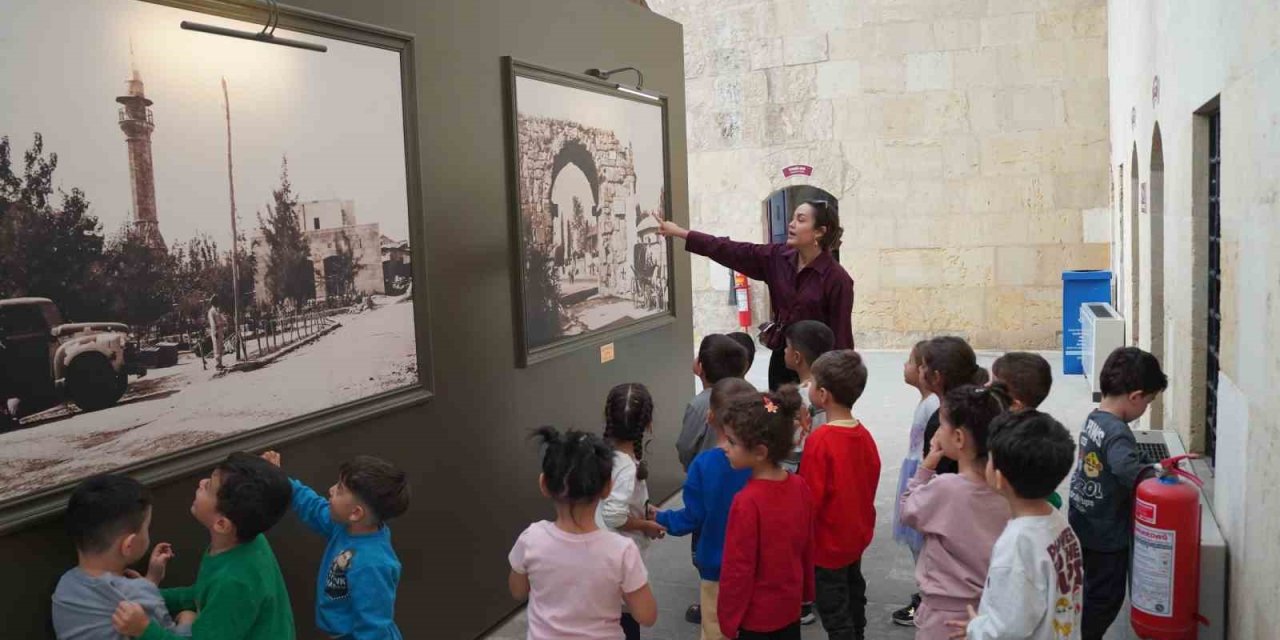 Tarsus Belediyesi, Öğrencileri Kubat Paşa Medresesi’nde Tarihle Buluşturdu