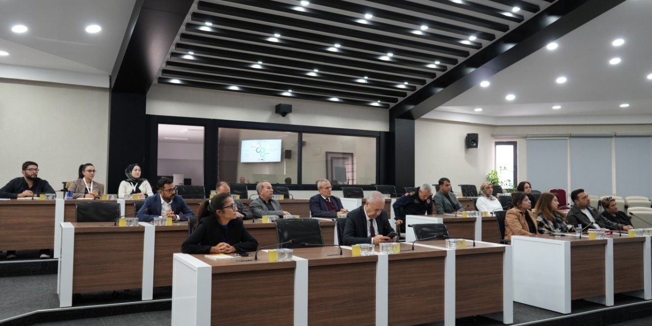 Niğde Belediyesi’nin ’akıllı Şehir Stratejisi Ve Yol Haritası’ Eğitimi Tamamlandı