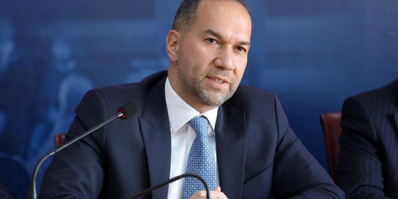 Başkan Özdemir: "102 Yıldır Cumhuriyetin Işığında Yürüyoruz"