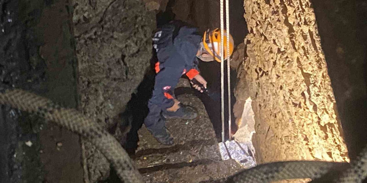 Sığındıkları Mağarada Mahsur Kaldılar: Restoranın Bahçesinden Film Gibi Operasyonla Kurtarıldılar