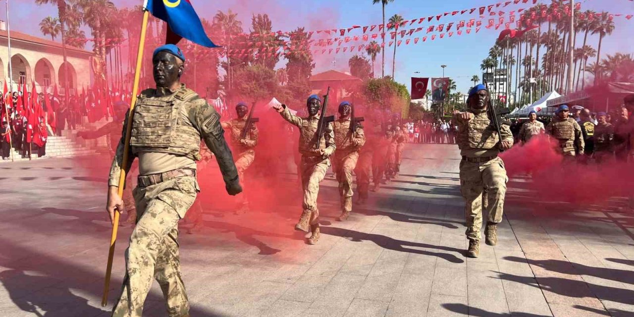 Mersin’de Cumhuriyet Bayramı Renkli Gösterilerle Kutlandı