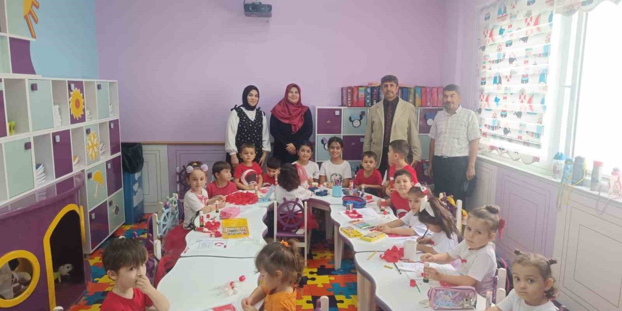 Anamurlu Miniklerden Cumhuriyet Bayramı Coşkusu