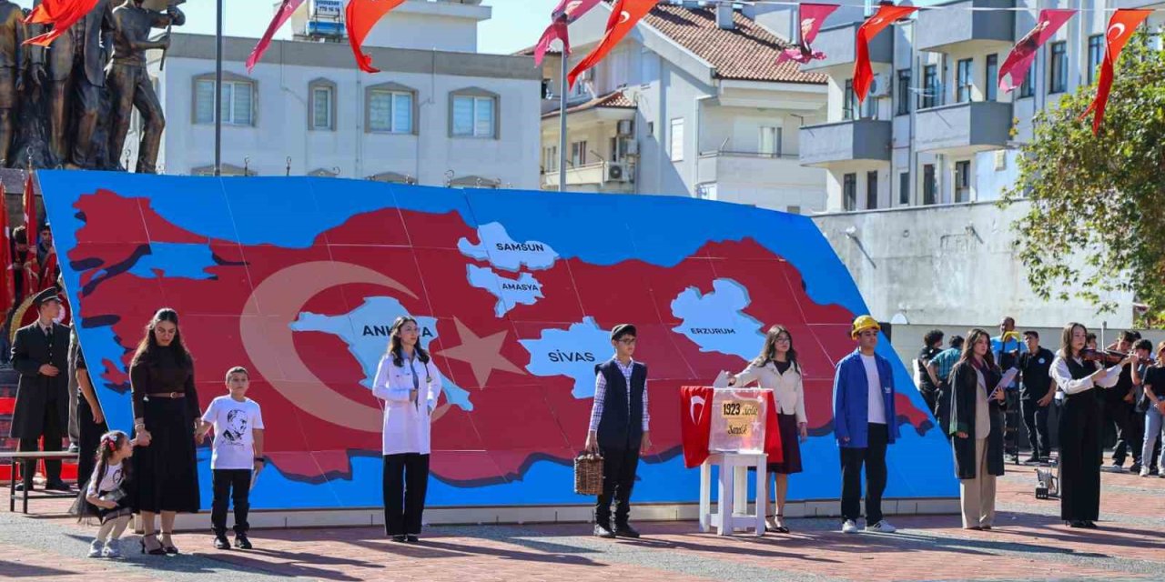 Cumhuriyet’in 102. Yıl Dönümü Manavgat’ta Kutlandı