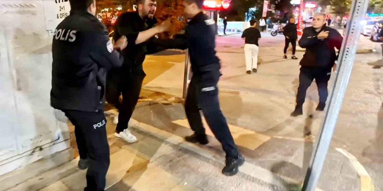 Aksaray’da “Öldür beni!” Diye Bağıran Şahıs Ortalığı Birbirine Kattı