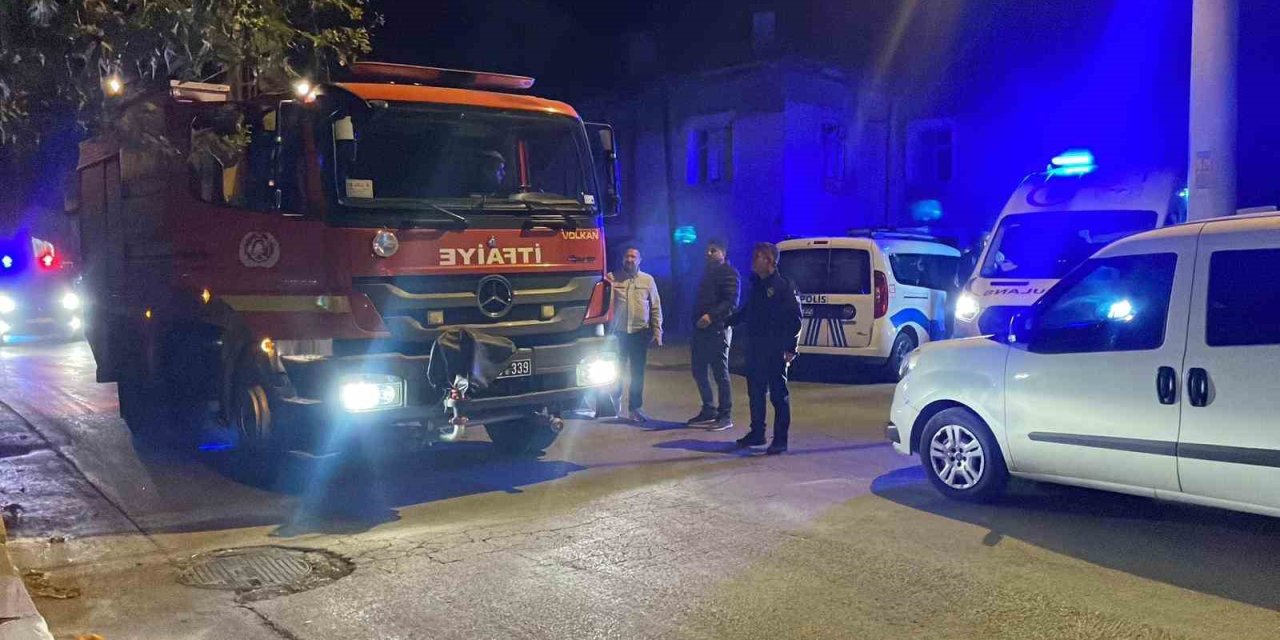 Kamyonunda Yaralı Halde Bulunan Şahıs Hastaneye Kaldırıldı