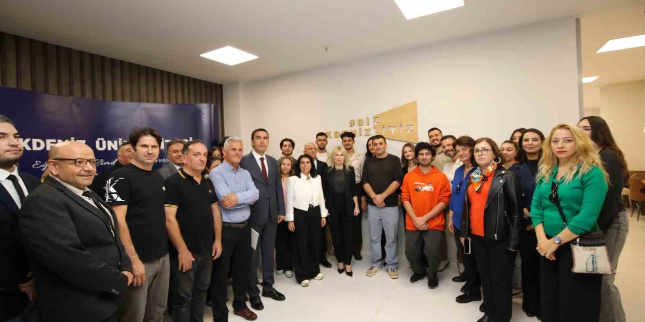 Akdeniz Üniversitesi Kütüphanesi Yüzde 30 Büyüdü