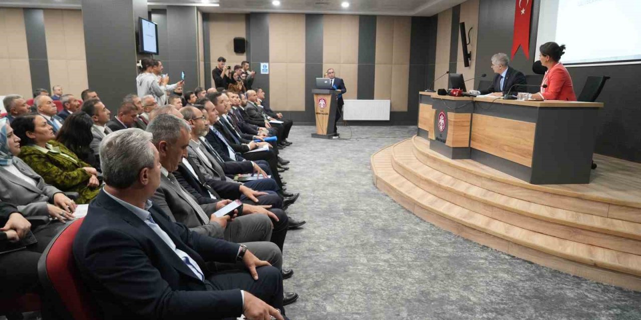 “Ulukışla-Karaman-Ereğli Hızlı Tren Hattı Yıl Sonuna Hazır