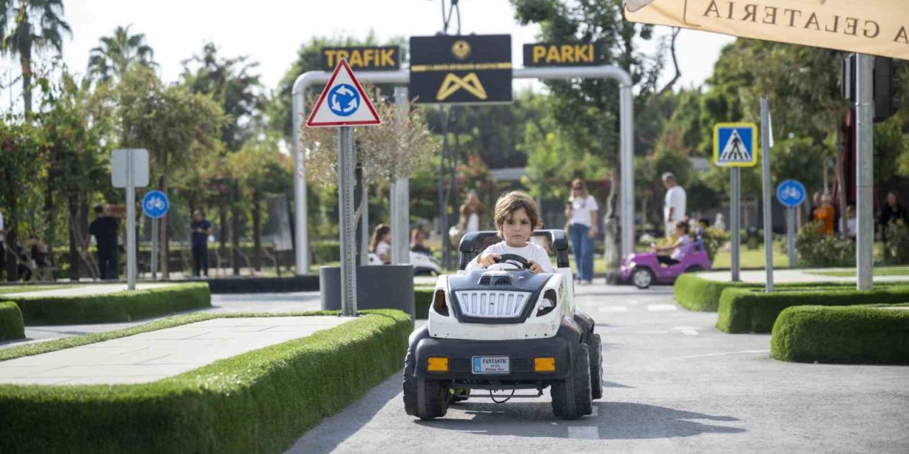 Mersin’deki Trafik Park, Ara Tatilde Çocuklarla Dolup Taştı