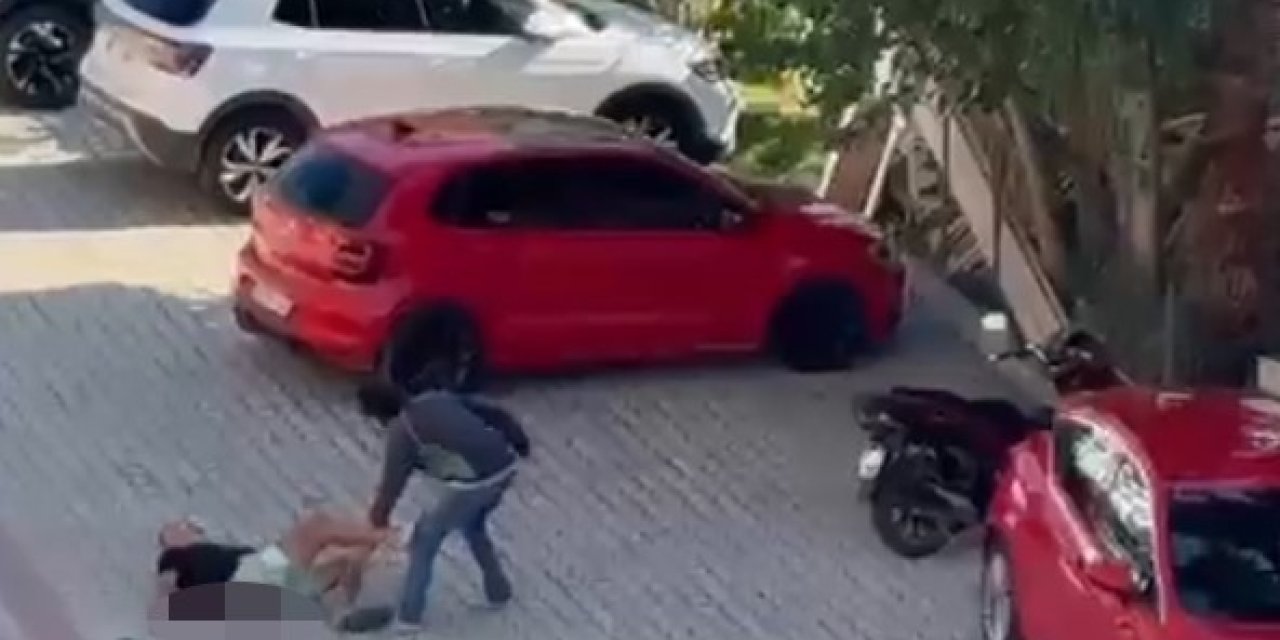 Yaşlı Adamı Sokak Ortasında Defalarca Bıçaklayıp Öldürdü: O Anlar Kamerada