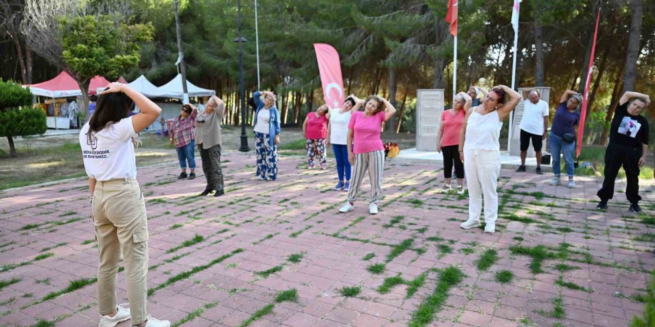 Mersin’de Emekliler Tarsus’un Güzelliklerinde Buluştu