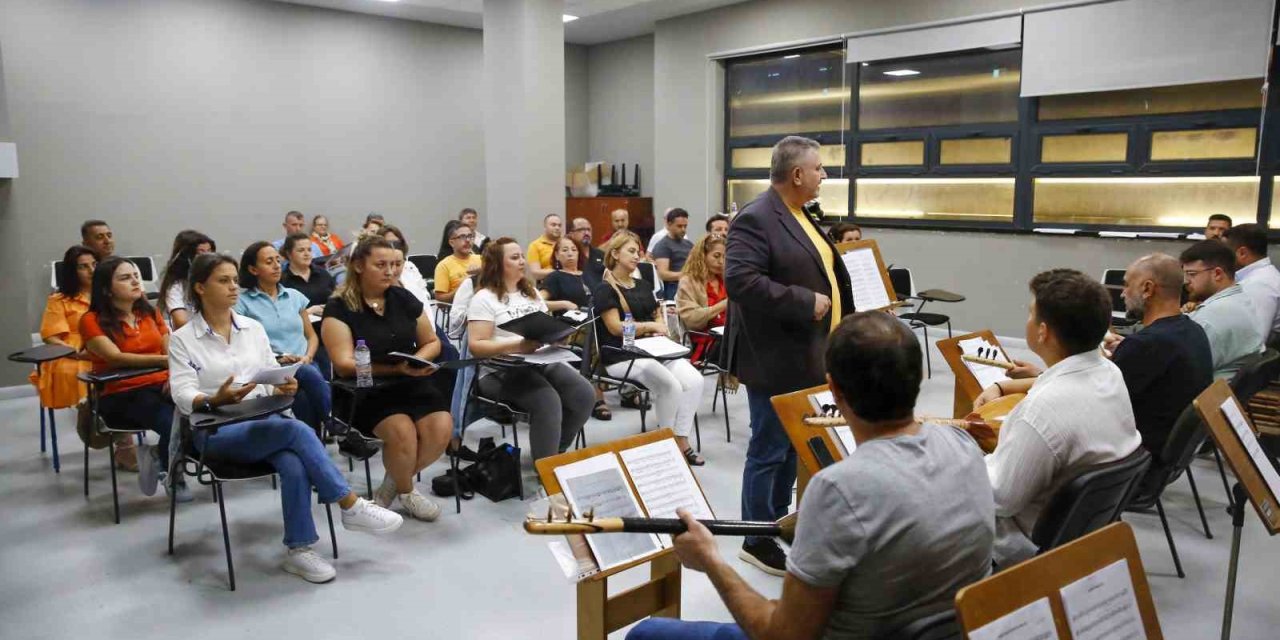 Geleceğin Sanatçıları İsmail Baha Sürelsan Konservatuvarı’nda Yetişiyor