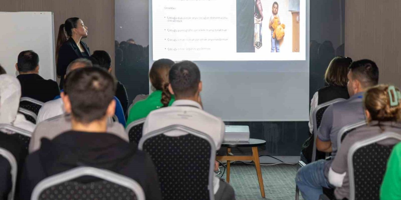 Manavgat Belediyesi’nden Turizm Çalışanlarına "cinsel İstismar Ve Tacizi Önleme" Eğitimi