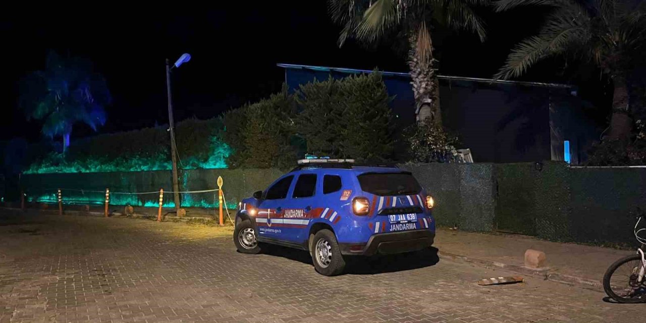 Alanya’da Apartmanda Çıkan Yangın Ekiplerce Söndürüldü