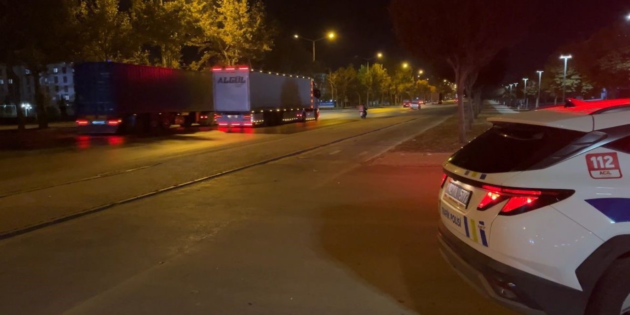 Konya’da Otomobil Motosiklete Çarptı: 1 Yaralı