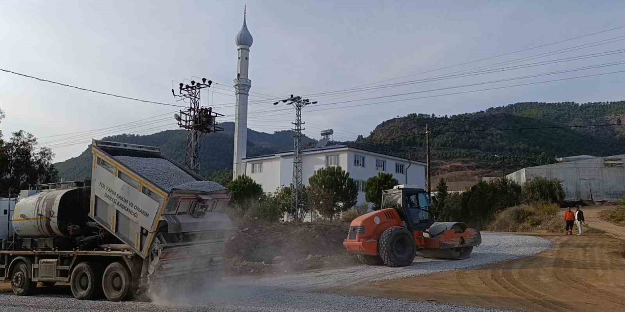 Anamur’da Cami Çevresi Ve 11 Kilometrelik Yol Yenilendi