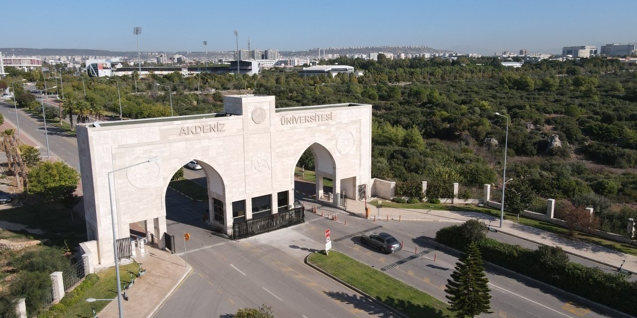 Akdeniz Üniversitesi "the Disiplinler Arası Bilim Sıralaması"nda İlk 300’de