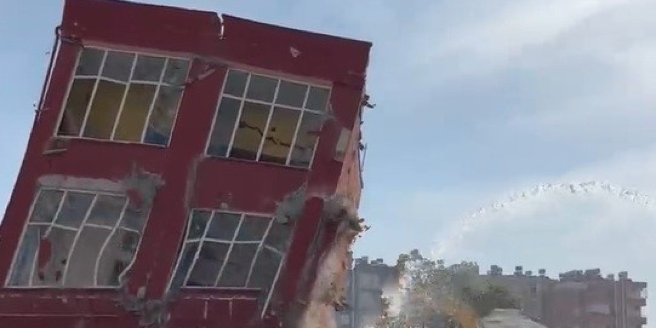 Mersin’de 2 Katlı Bina Titreşimle Yıkıldı