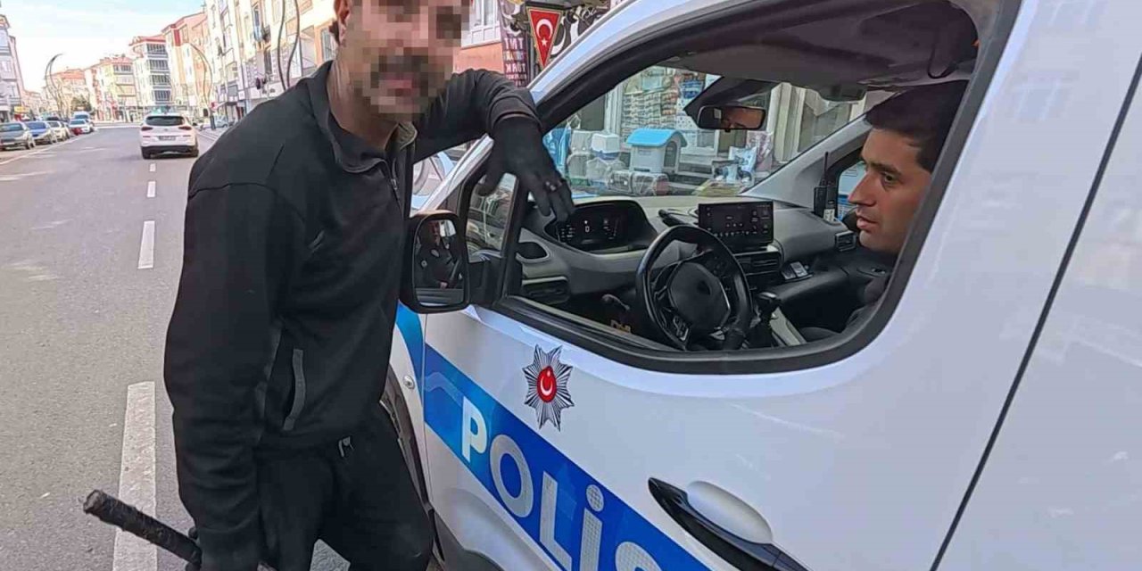 Polis Uyarıya Geldi, "ahtım Var, Benzin Döküp Yakacağım" Dedi