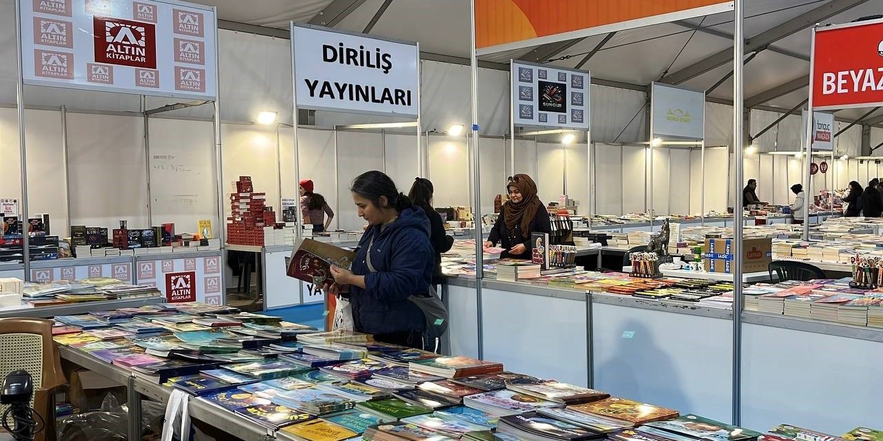 Niğde 8. Kitap Fuarı Kapılarını Açtı: Okuyan Şehir Kültürle Buluştu